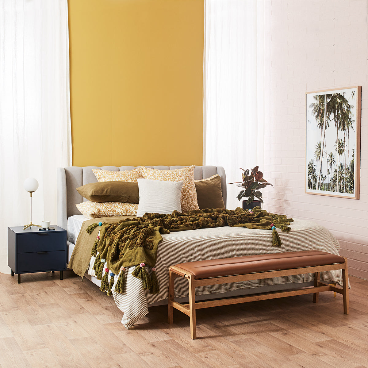 Luna Bedside Table