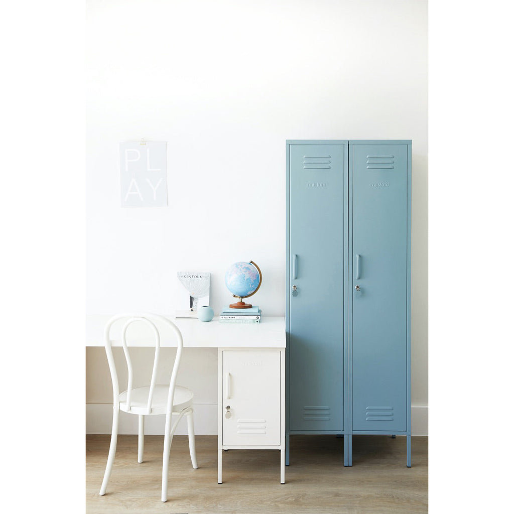The Skinny Locker