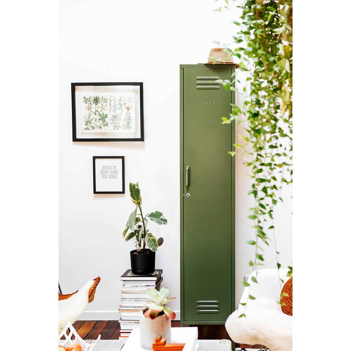The Skinny Locker