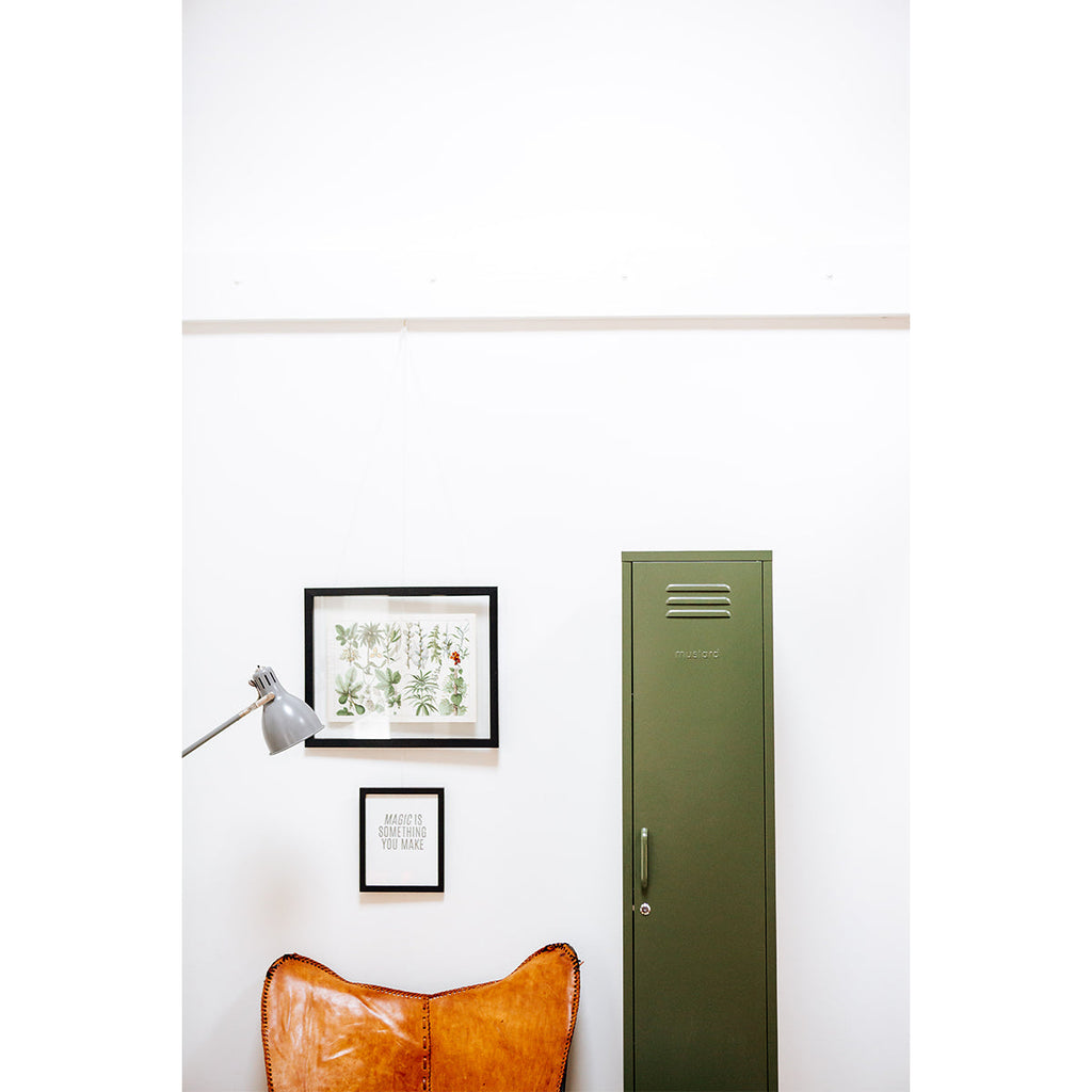 The Skinny Locker