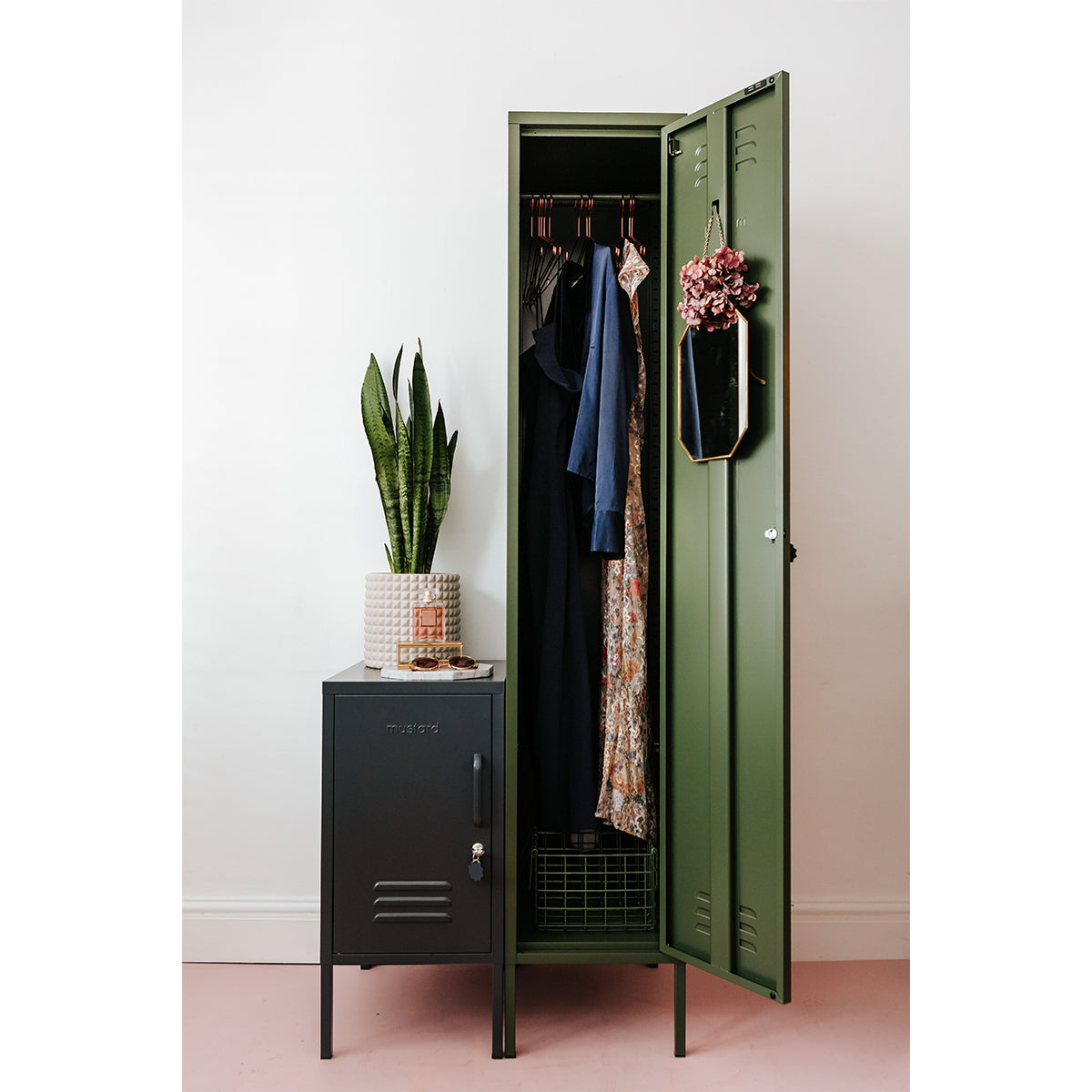 The Skinny Locker