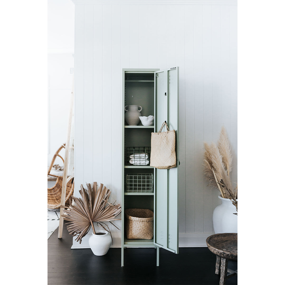 The Skinny Locker