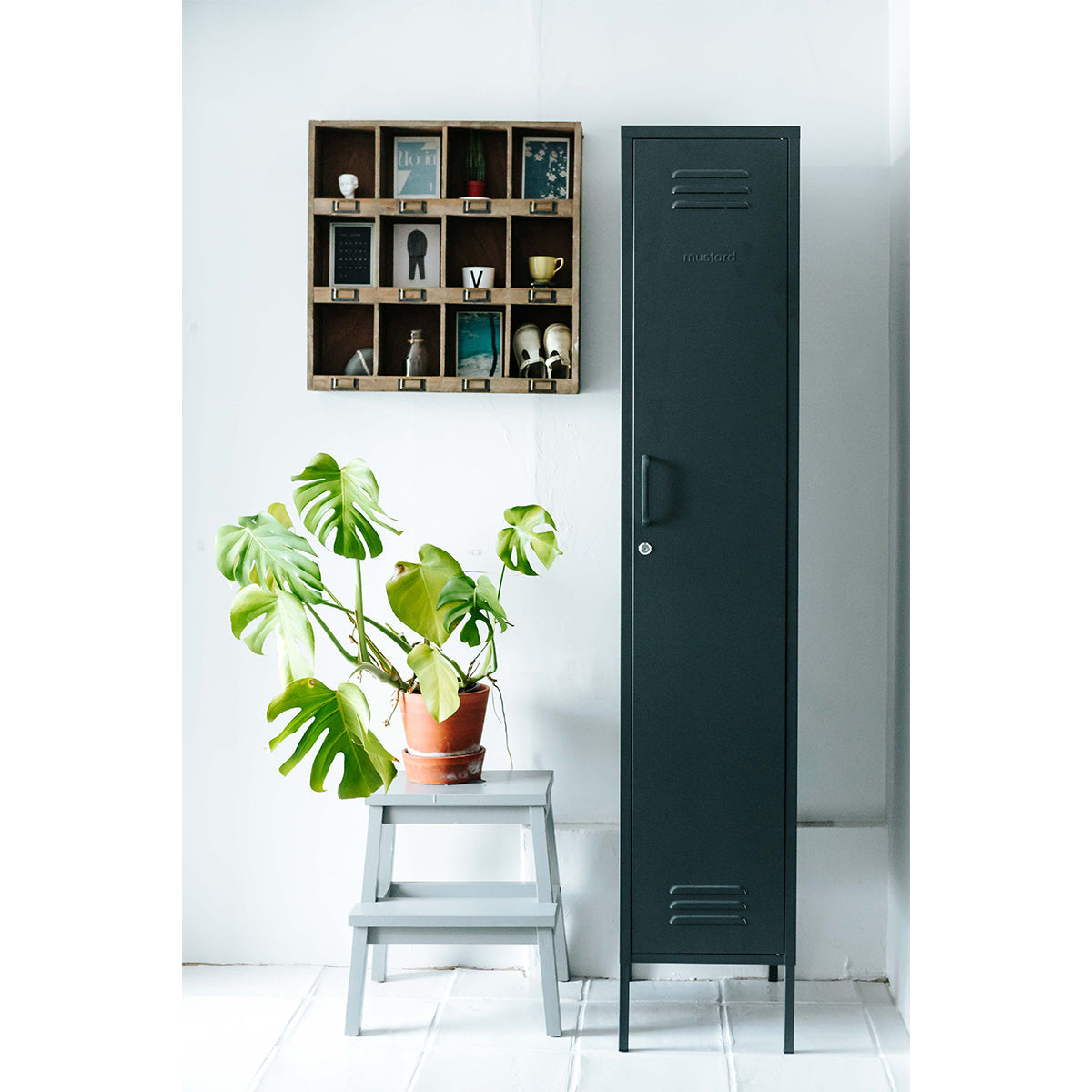 The Skinny Locker