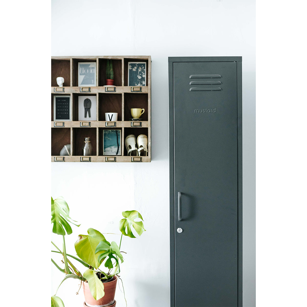 The Skinny Locker