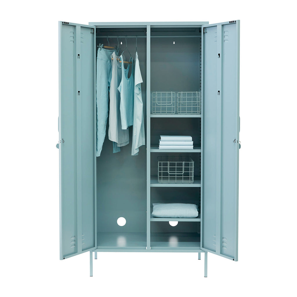 The Twinny Locker