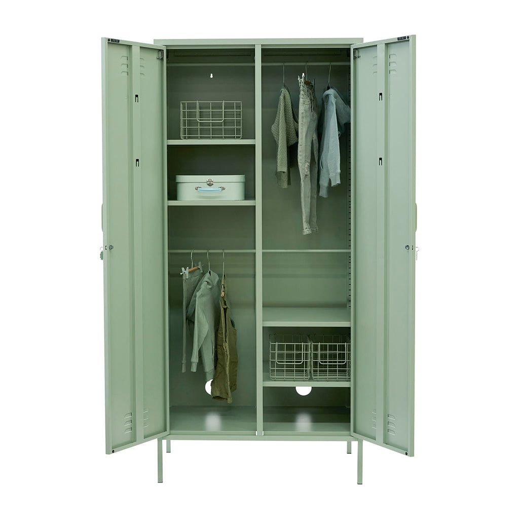 The Twinny Locker